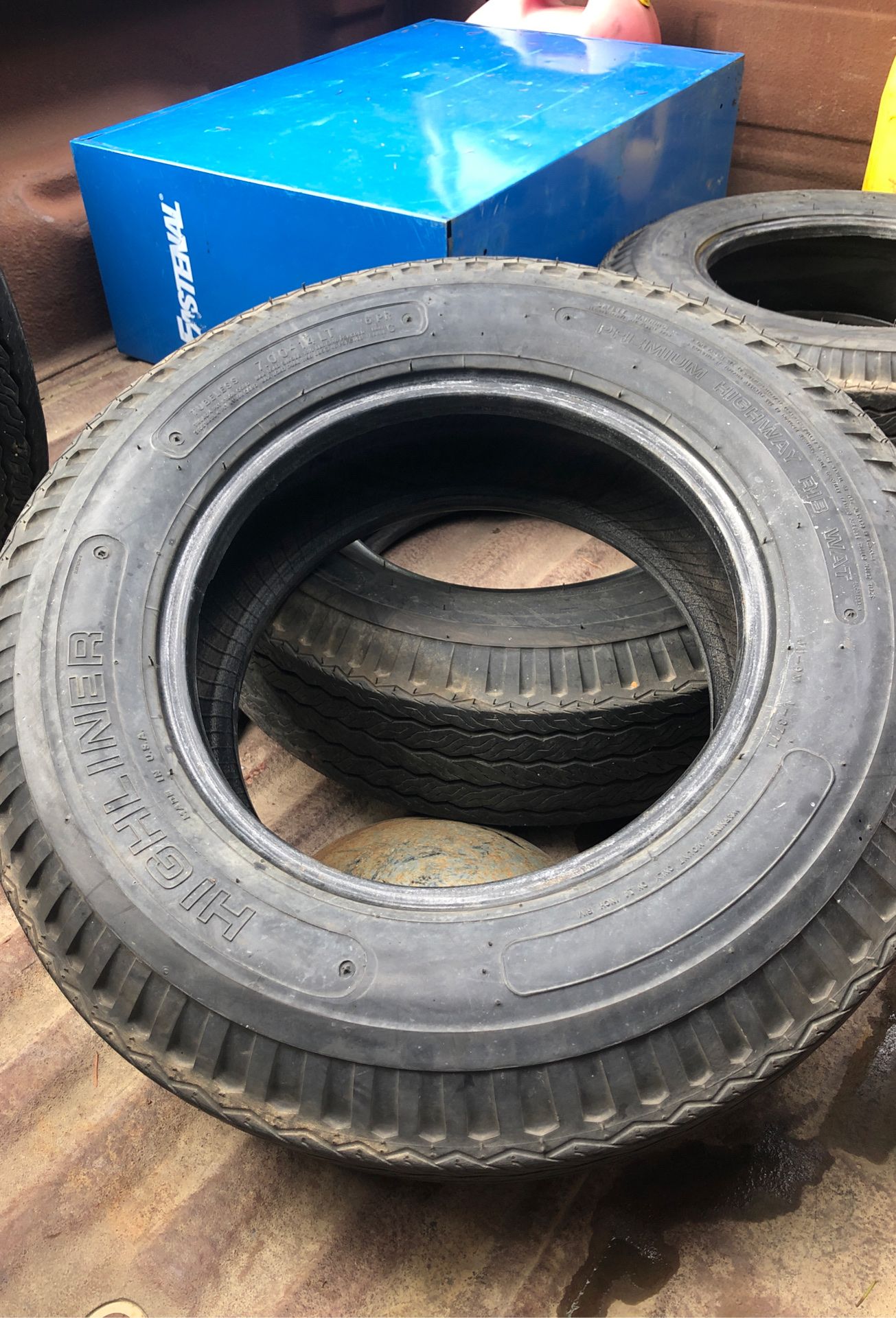 4 Highliner Tires Low boy heavy duty Tubless 7.00-14