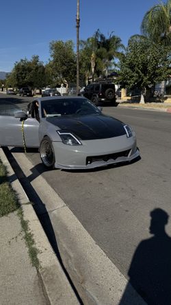 350z CARBON FIBER HOOD