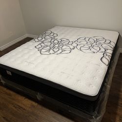 Full Size Mattress Pillow Top new"