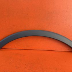 2017 2018 2019 AUDI Q7 RIGHT PASSENGER REAR WHEEL OPENING MOLDING OEM 4M0853818E