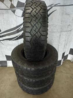 255/75r17 Goodyear Wrangler Dura-Trac Terrain Tires