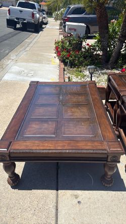 Free coffee table and side tables