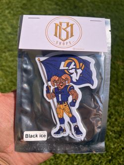 Horns UP (Los Angeles Rams)