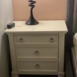 3 Drawer Cream Off White Night Stand 