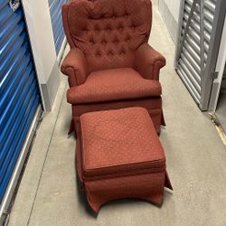 Lounge Chair With Matching Ottoman 