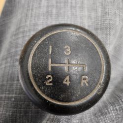 EARLY 4-SPEED H PATTERN SHIFTER KNOB