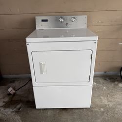 Extra Large Capacity Gas Dyer With Intellidry Sensor