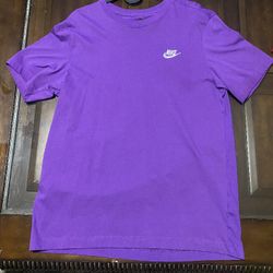 Purple Nike Tee Mens Size Medium Like New Quality