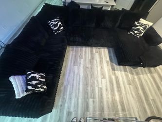 LUXURY LIVING ROOM SOFA