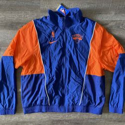 New Nike New York Knicks Windbreaker Size XL