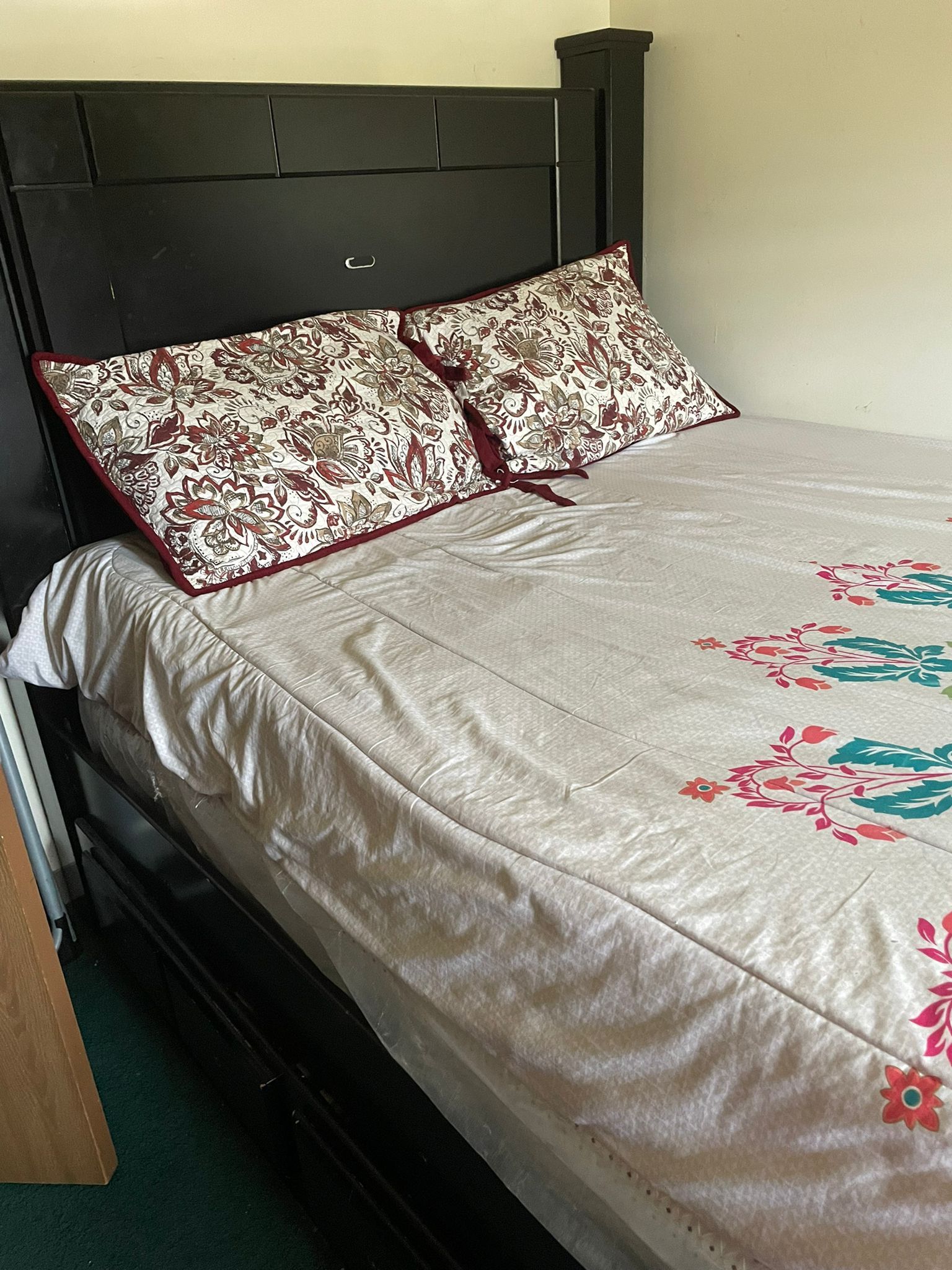 Queen Size Bed