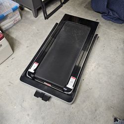Under desk treadmil