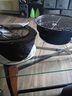 Barbecue grill with cooler