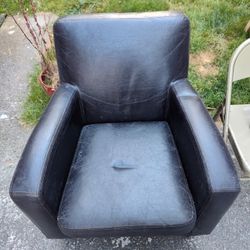 Chair $5