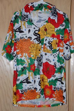 Chicago White Sox Medium Rock Floral Print Button Down