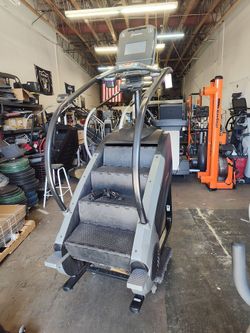 Stairmaster 8G Stepmill ( Delivery Included)