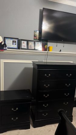 Black Dresser 5 Drawer And 2 Drawer Bed Size Table Set