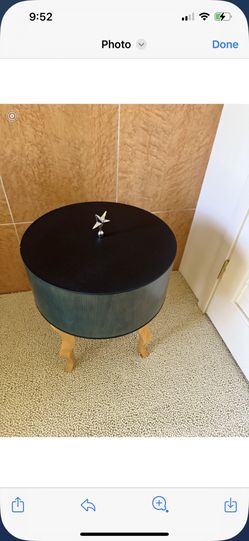  Black Round Wood Top End Table with Wooden Legs 