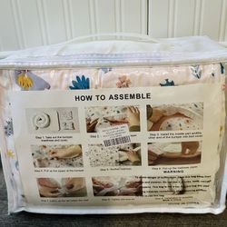 Baby Loung/ Baby Nest Pink And White With Elephants 