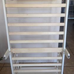 Toddler bed