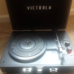 Bluetooth Suitcase Record Player  