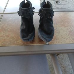 Moccasins Size 8