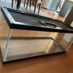 30 Gallon Reptile Tank 