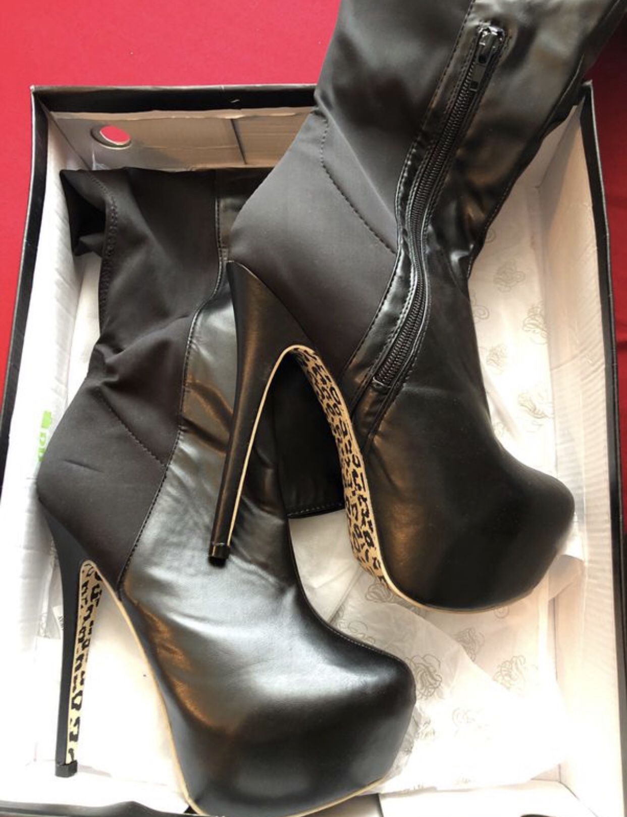 Women’s 8.5 heel boots