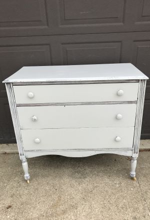 White Vintage Dresser For Sale In Reynoldsburg Oh Offerup