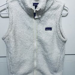 Patagonia GIRLS Size XL Vest