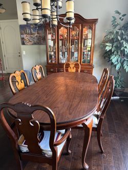 Formal dining set Formal dining set