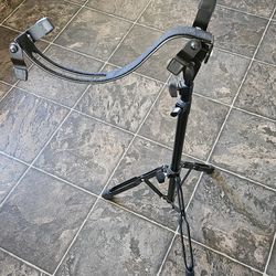 K & M Performer Stand for Electric Guitars