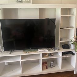 TV Stand With Shelves