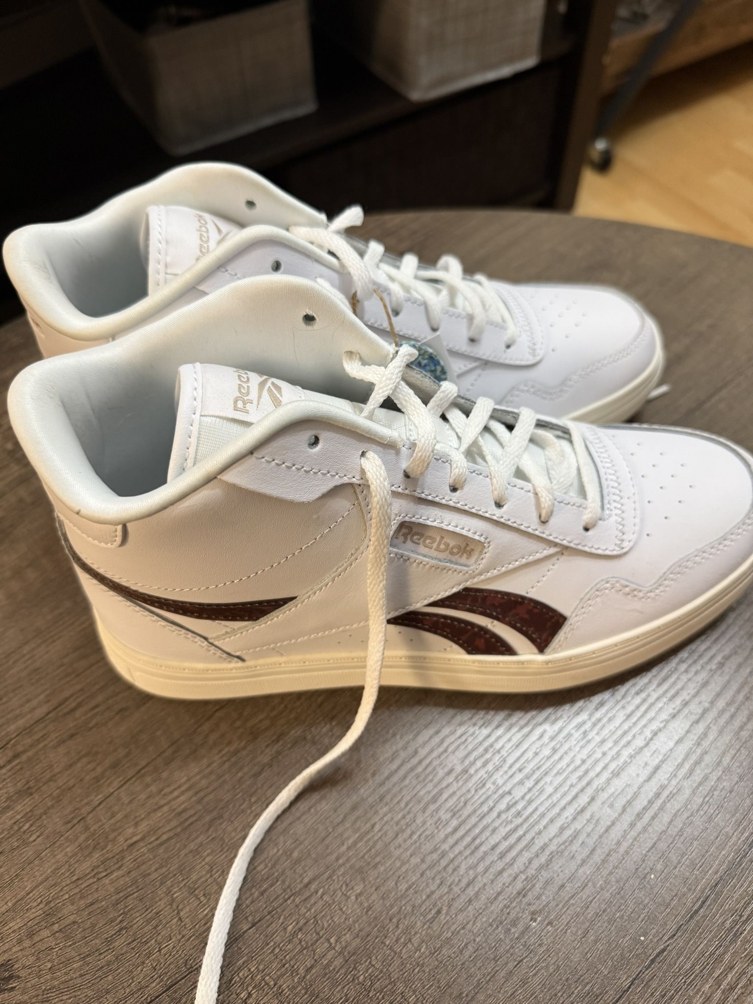 *BRAND NEW* Reebok Court Advance Bold Womens Shoes Size 9 Mint Condition!