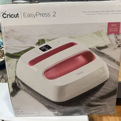 Cricut Explore 2 w/ Easy Press 2