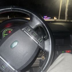 Land Rover LR2 2011