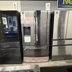 Samsung - 3-Door French Door Refrigerator In Black Stainless Steel With Water And Ice Dispenser 