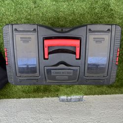 Rubbermaid Heavy Duty Tool Box 