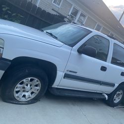 03 Chevy Tahoe Parts Only 