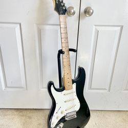 Rare left handed Epiphone Batwing Stratocaster Guitar 
