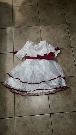 White dress/ Annabelle Halloween
