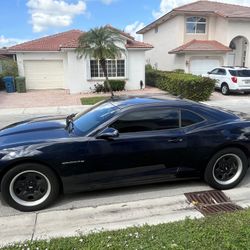 2010 Chevy Camaro LS – Clean Title – Runs Great – 112k Miles