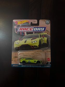 Hot Wheel Premium Race Day Aston Martin Vantage GTE