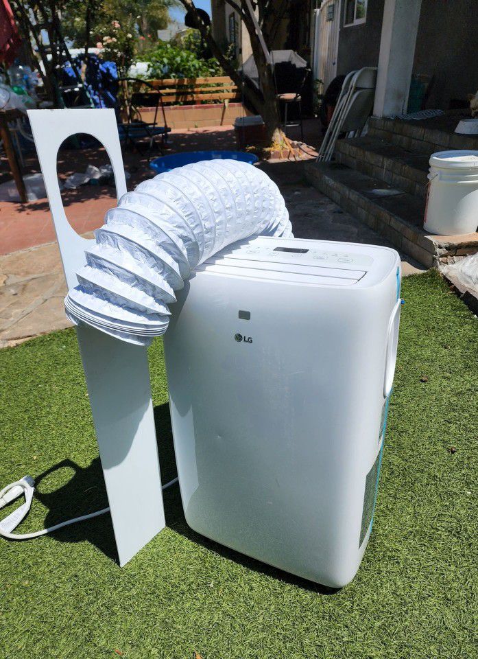 Air Conditioner Portable Ac 250sqft LG Slightly Used