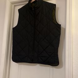 J Crew Factory Mens Walker Vest XL Black Quilted Full Zip Authentic Outerwear - Picture 2 of 9 J Crew Factory Mens Walker Vest XL Black Quilted Full Z