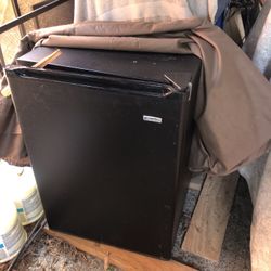 Kenmore Mini Fridge 