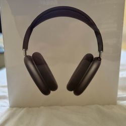 Space Gray Apple AirPods Max