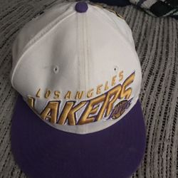 New in bordered hat see all pictures very nice only $15 firm