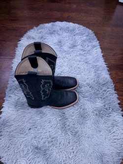 Boys boots