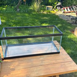Aqueon 20 gallon long aquarium (30x12.5x13in)